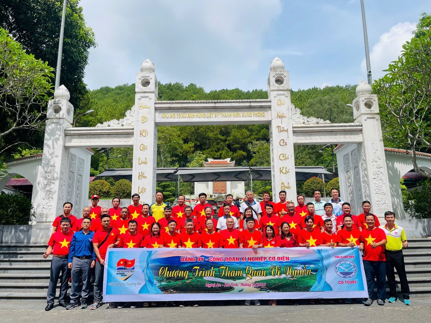 CHUYẾN VỀ NGUỒN Ý NGHĨA CỦA ĐẢNG ỦY, CÔNG ĐOÀN  XÍ NGHIỆP CƠ ĐIỆN TẠI HÀ TĨNH – NGHỆ AN