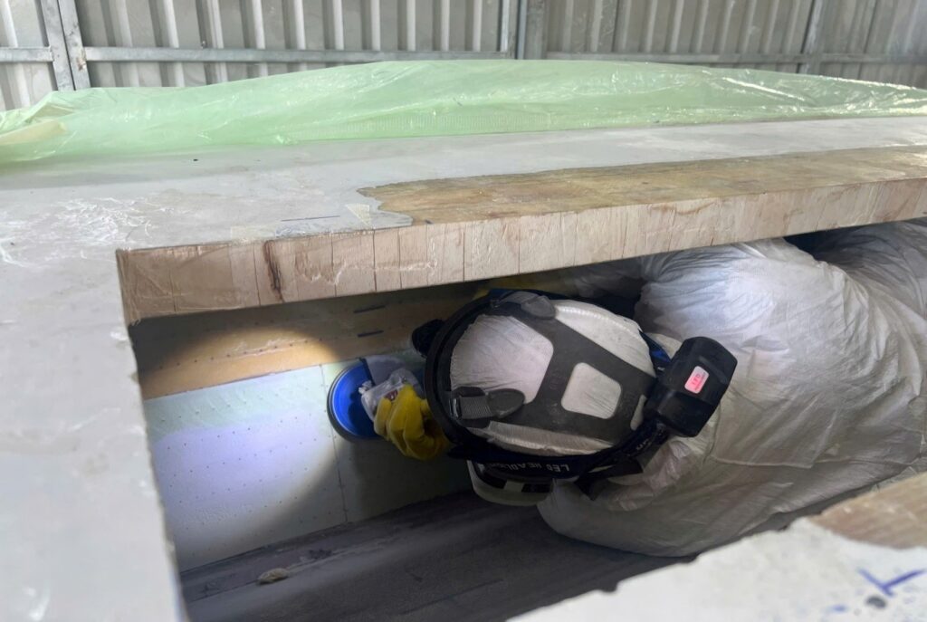 XÍ NGHIỆP CƠ ĐIỆN - LIÊN DOANH VIETSOVPETRO LÀM CHỦ CÔNG NGHỆ SỬA CHỮA CÁNH TURBINE ĐIỆN GIÓ
